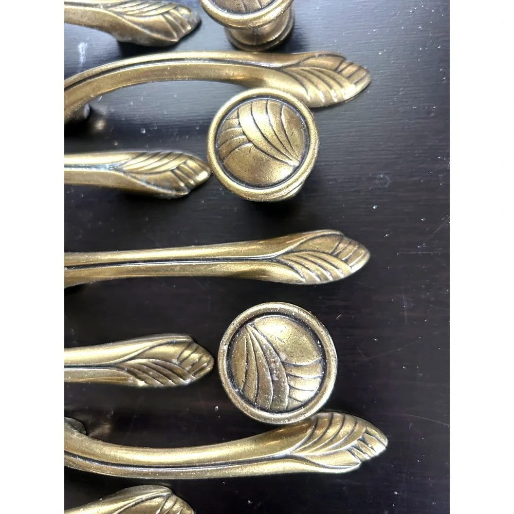 Lot 31 Matching Vintage Brass Cabinet Drawer Pulls Handles Antique Hardware